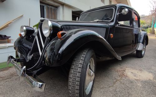 1953 Citroen Traction (picture 1 of 17)