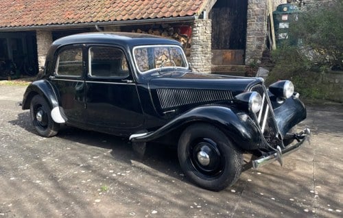 1956 CITROEN TRACTION AVANT - FOR AUCTION 13TH APRIL 2024 À venda em leilão