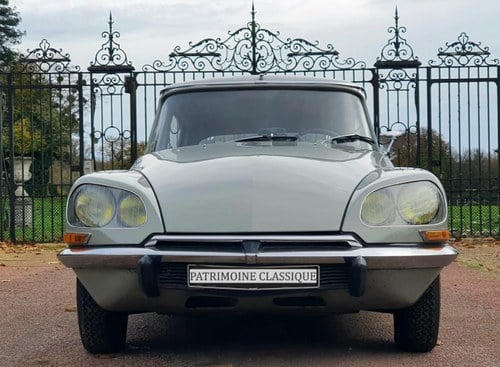 CITROEN DS 19 cuir vert Chapron - 1968 A vendre