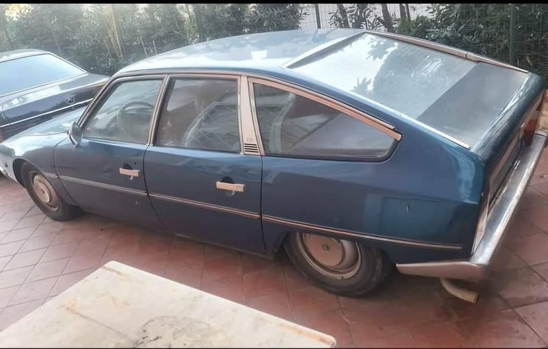 1975 Citroen CX - 2 1975 Citroen CX - 2