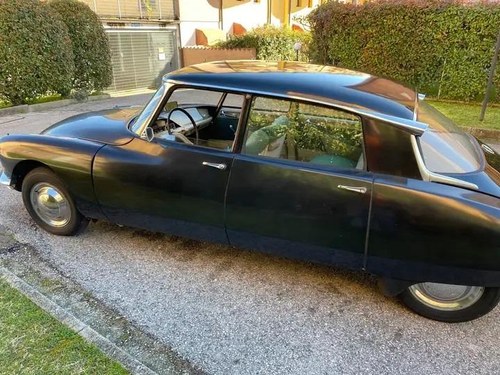 Citroen DS 19 First Generation à Vendre - Enchères et Annonces | Car & Classic Citroen DS 19 First Generation à Vendre - Enchères et Annonces | Car & Classic