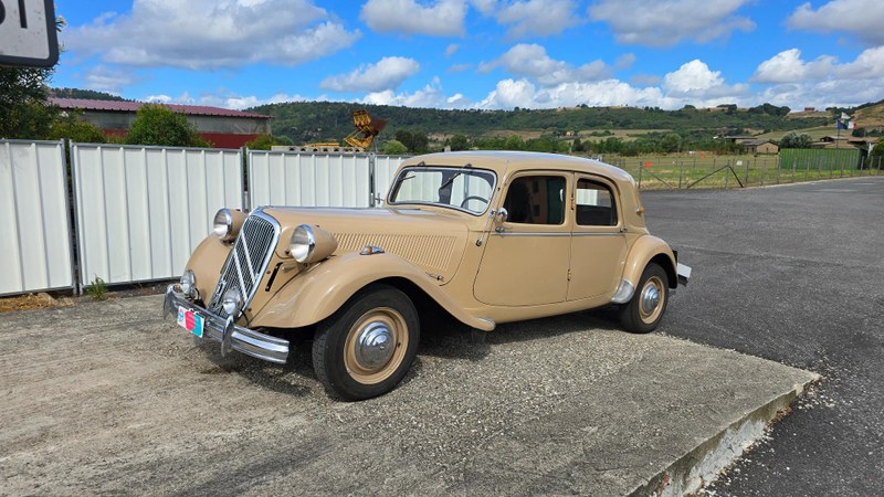 1954 Citroen 15 SIX Traction Conservato - 1 1954 Citroen 15 SIX Traction Conservato - 1