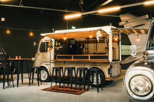 1967 Citroën Hy72 Exclusieve mobiele bar | Oldtimer icoon | Kaufen Bei