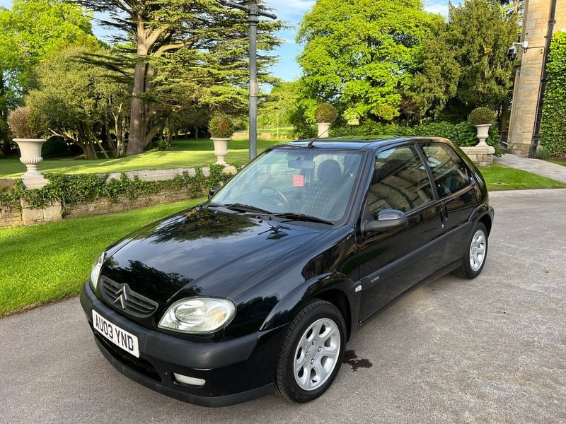 2003 Citroen Saxo - 1 2003 Citroen Saxo - 1