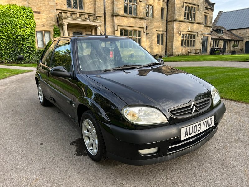 2003 Citroen Saxo - 2 2003 Citroen Saxo - 2