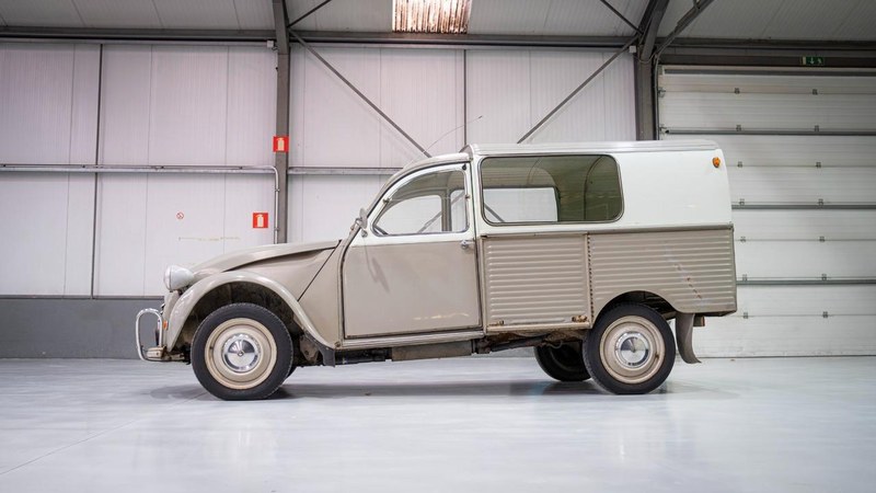 1967 Citroen 2CV - 2 1967 Citroen 2CV - 2