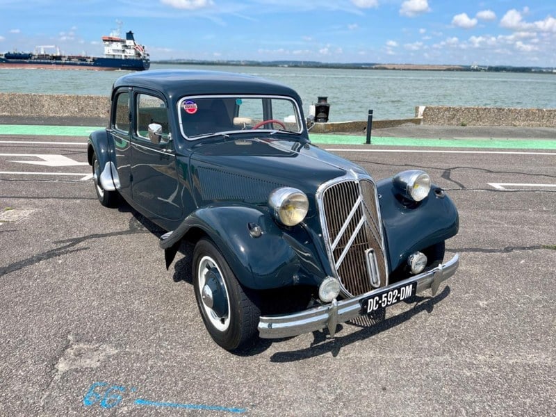 1954 Citroen Traction Avant - 2 1954 Citroen Traction Avant - 2