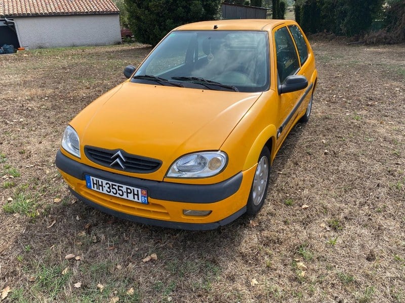 2000 Citroen Saxo - 1 2000 Citroen Saxo - 1