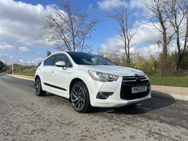 2012 Citroen DS4 - 1 2012 Citroen DS4 - 1