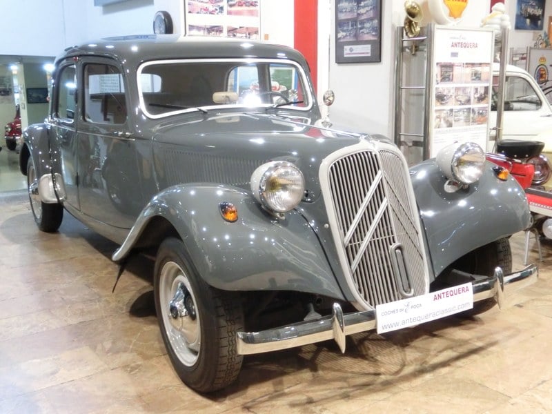 1954 Citroen Traction Avant - 1 1954 Citroen Traction Avant - 1