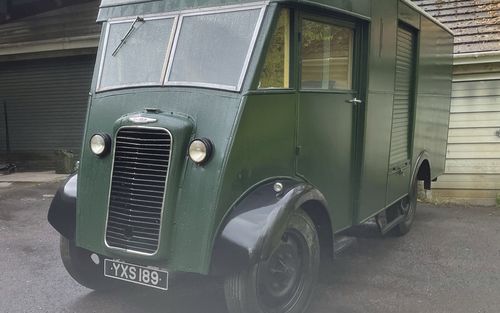 1951 Commer Q25 delivery van (picture 1 of 12)