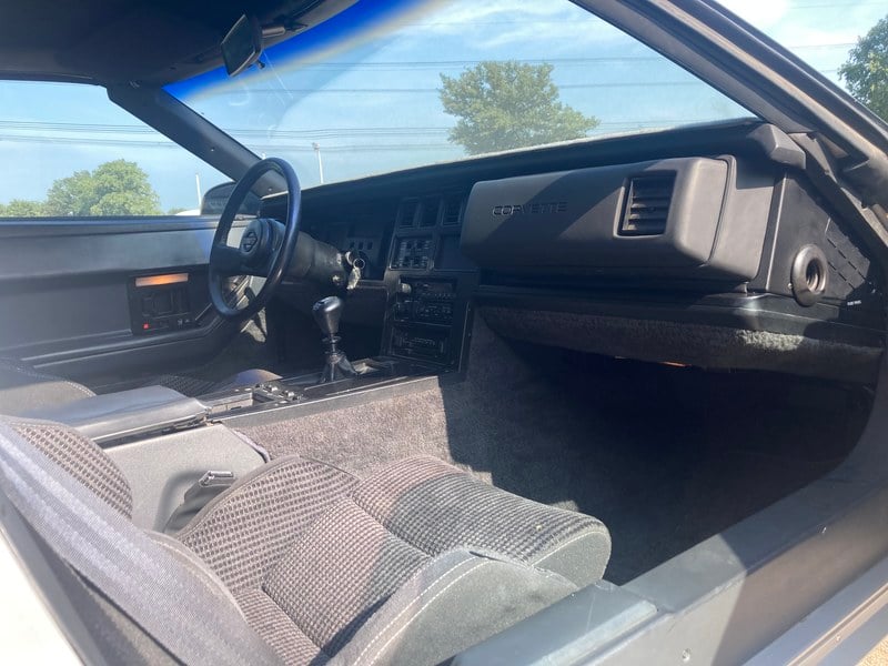 1985 Chevrolet Corvette - 7