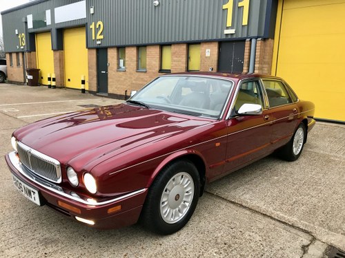 DAIMLER SIX 4.0 - 1995 - ONLY 62,000 miles FSH SOLD