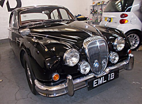 1964 Daimler V8 250 Saloon. Genuine low mileage car with FSH For Sale