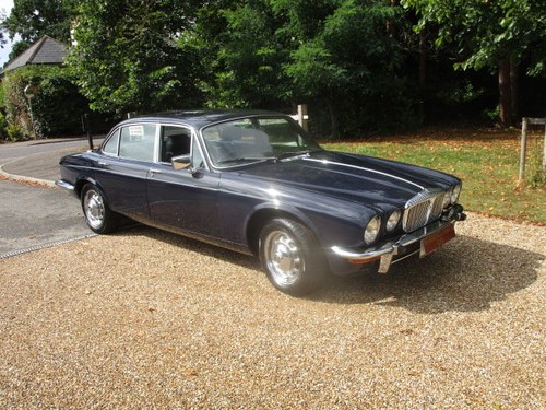 1975 Daimler Sovereign 4.2 LWB (Manual/Overdrive) SOLD