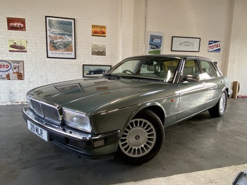 1994 DAIMLER 4.0 XJ40 - STUNNING, LOW MILES, BEST AVAILABLE SOLD
