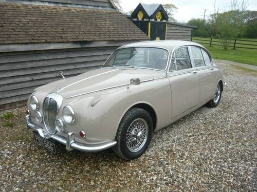 1969 Daimler V8 250 Saloon Automatic. SOLD
