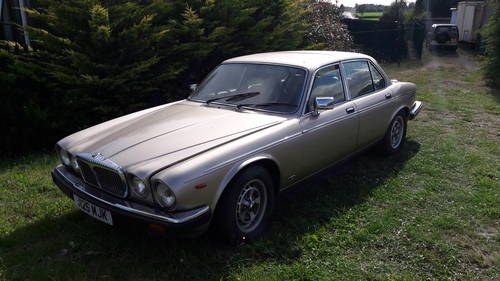 1991 DAIMLER V12 DOUBLE SIX SOLD