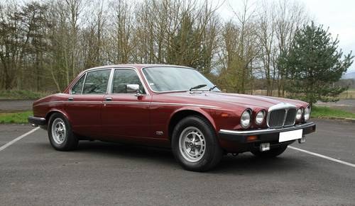 1992 DAIMLER DOUBLE SIX IN STUNNING CRANBERRY RED SOLD