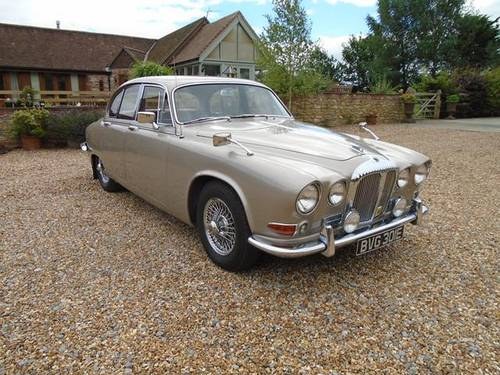 Lot 31 - A 1967 Daimler Sovereign - 13/09/17 For Sale by Auction