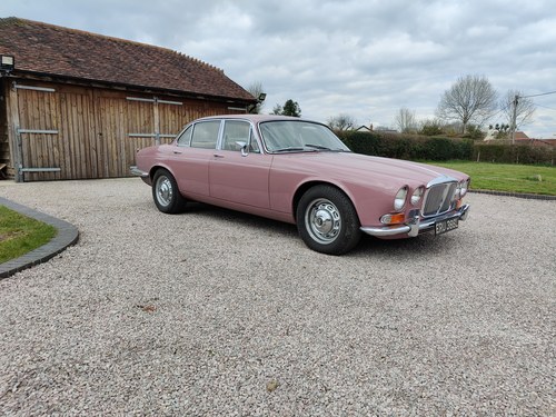 1973 Series 1 SWB Daimler double six SOLD