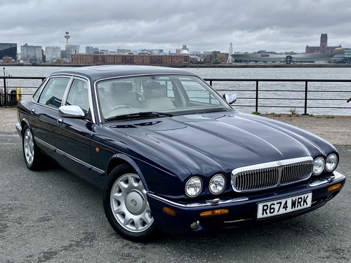 1997 Daimler Super V8 - 2 Owners - Separate rear seats VENDU