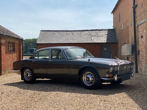 1973 Daimler Sovereign Series I 4.2 Auto. Only 85,000 Miles VENDIDO