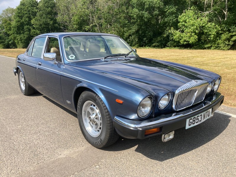 1989 DAIMLER DOUBLE SIX 5.3 V12