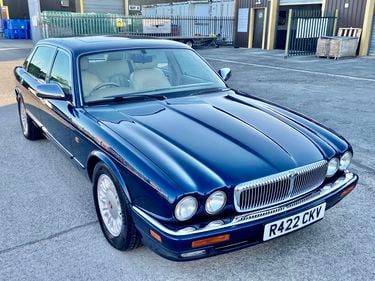 Picture of Daimler X300 4.0 Six - Ultimate Show Car - Only 37k Miles