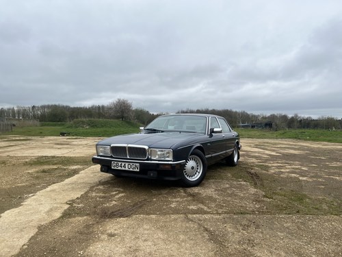 1990 Daimler 4.0 Auto In vendita