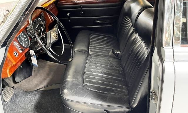 1966 Daimler 250 V8 - 4
