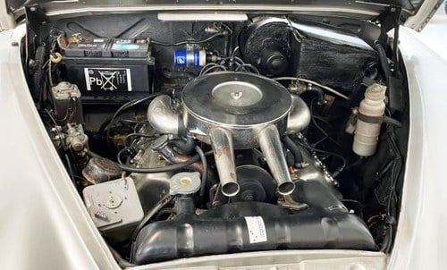 1966 Daimler 250 V8 - 9