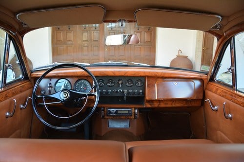 1966 Daimler 250 V8 - 8