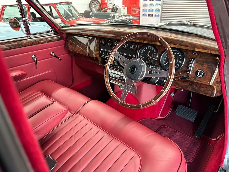 1964 Daimler 250 V8 - 7