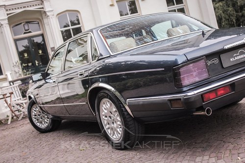 1987 Daimler XJ6