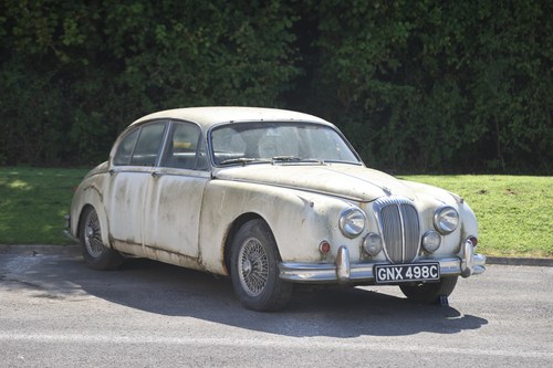 1965 Daimler V8-250 For Sale by Auction