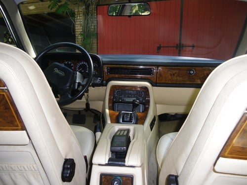 1990 Daimler XJ40 - 8