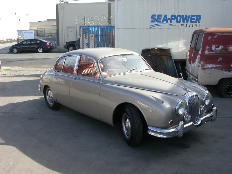 1965 Daimler 250 V8