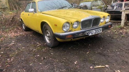 Picture of 1980 Daimler 4.2 for restoration or spares - For Sale
