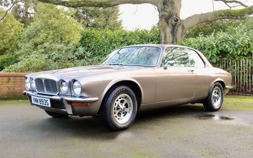 1977 Daimler Sovereign (picture 1 of 17)