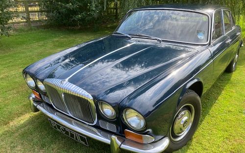 1973 Daimler 4.2 Sovereign Auto  -THE VEHICLE IS NOW SOLD (picture 1 of 26)