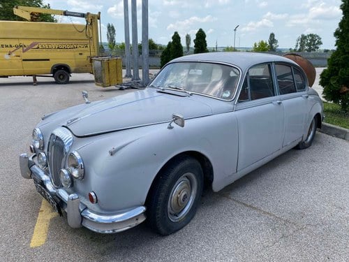 1965 Daimler 250 V8
