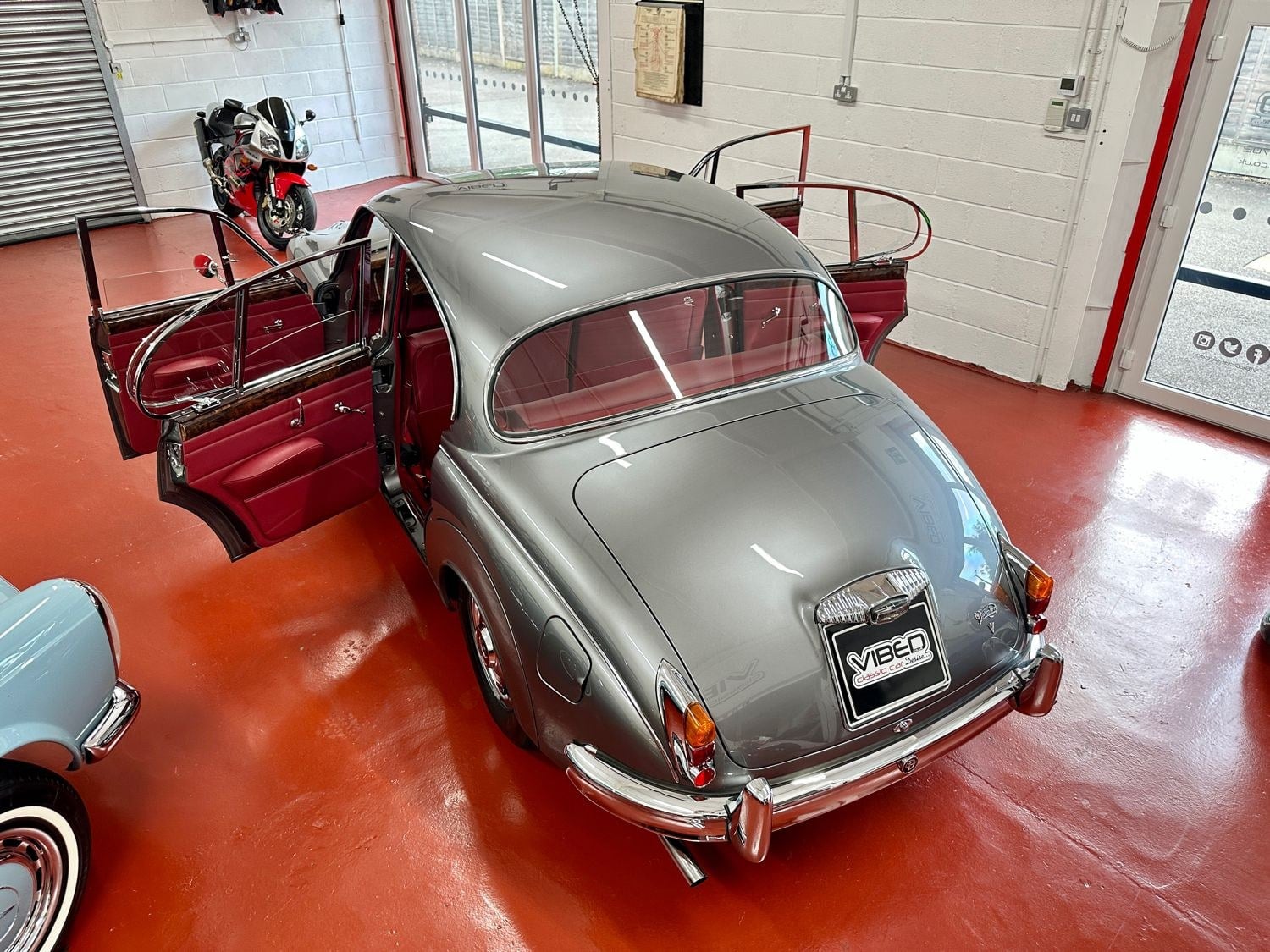 Daimler 2.5 V8 Saloon // £166k Documented Restoration By CMC, foto 3