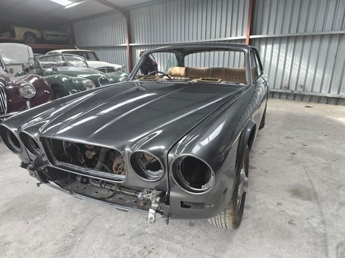 1975 Daimler Sovereing 2dr A-abended restoration project VERKAUFT