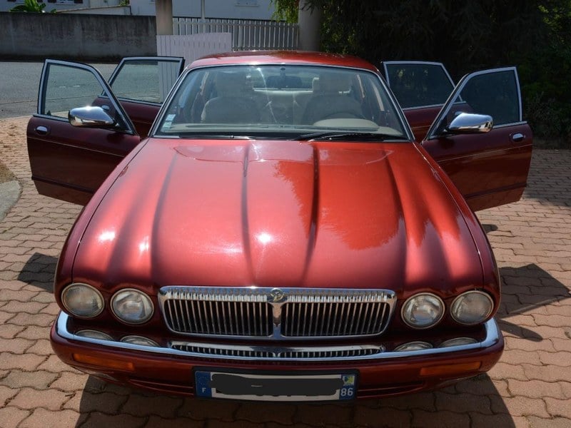 DAIMLER Six FKALD4 - 1995