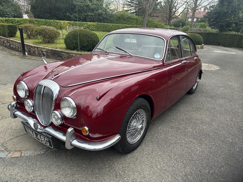 1969 Daimler 250 V8