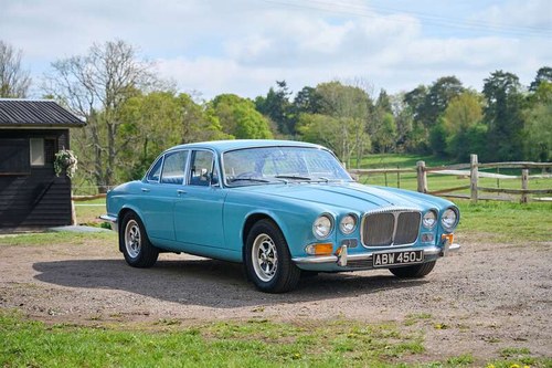 1971 DAIMLER SERIES 1 SOVEREIGN MANUAL For Sale by Auction