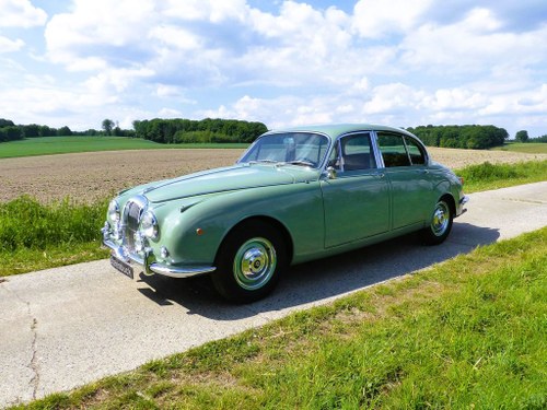 1967 Daimler V8-250 - MATCHING NUMBERS, LHD, Overdrive, rare For Sale