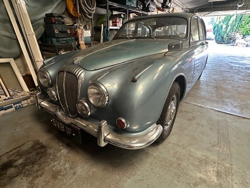1967 Daimler 250 V8