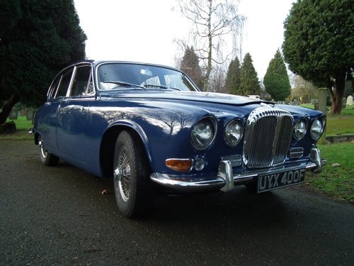 Daimler Sovereign 420 . 1968. Manual Overdrive.